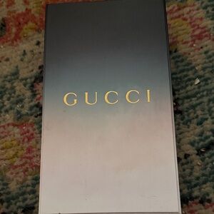 Gucci Gold Logo Gradient Box with timers